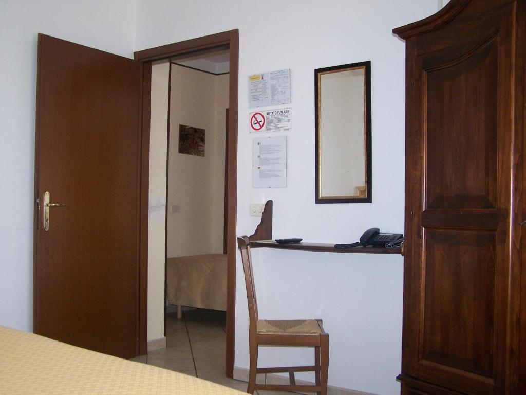 Hotel Ristorante La Torretta Bianzè Δωμάτιο φωτογραφία